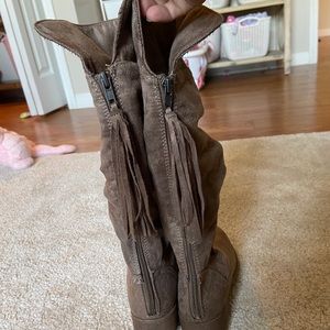 Girls knee high boots!